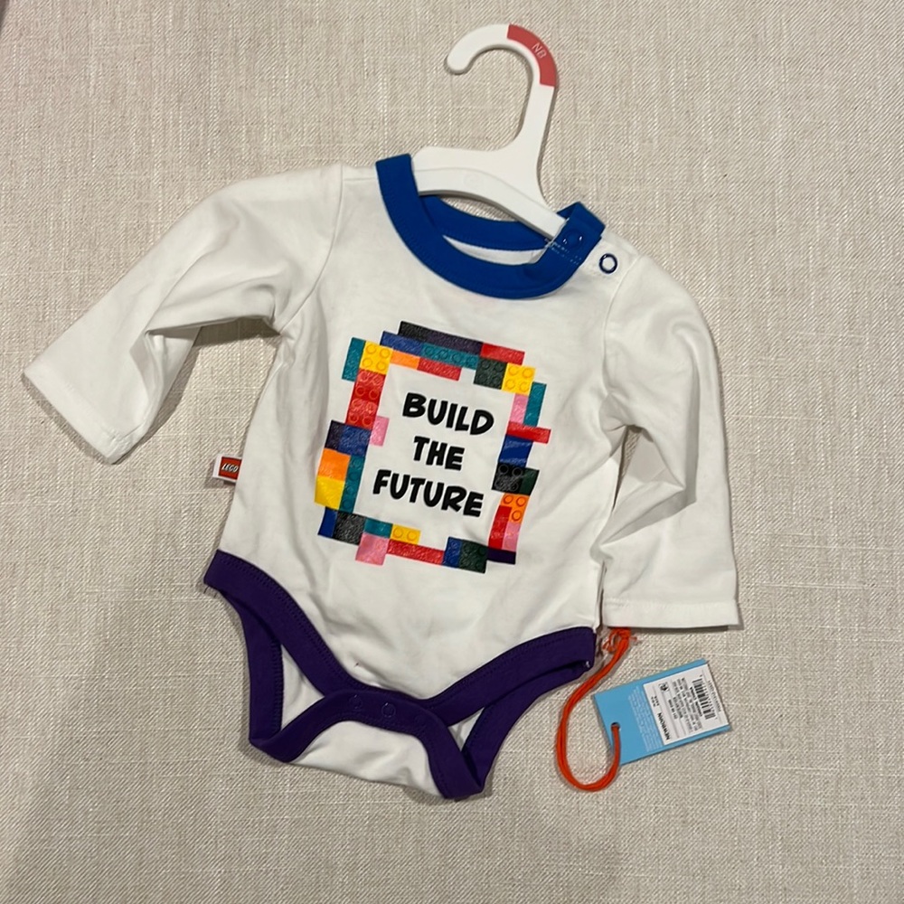 Target x LEGO LE Newborn Onesie Bodysuit - “We Build the Future” NWT